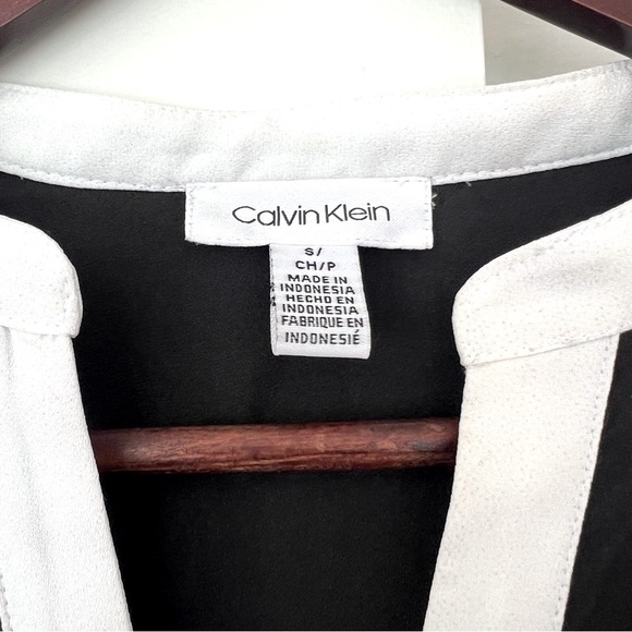 Calvin Klein Black and White Blouse - Picture 2 of 6